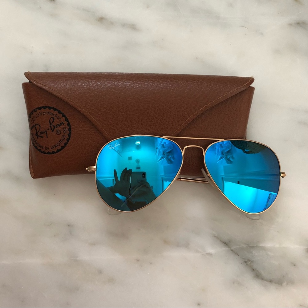 Ray-Ban Aviator Blue Flash Lens Sunglasses
